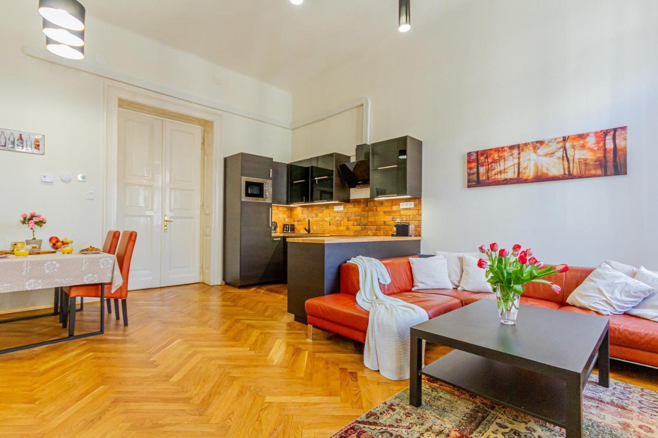 Supercentral Boutique Suite ブダペスト エクステリア 写真