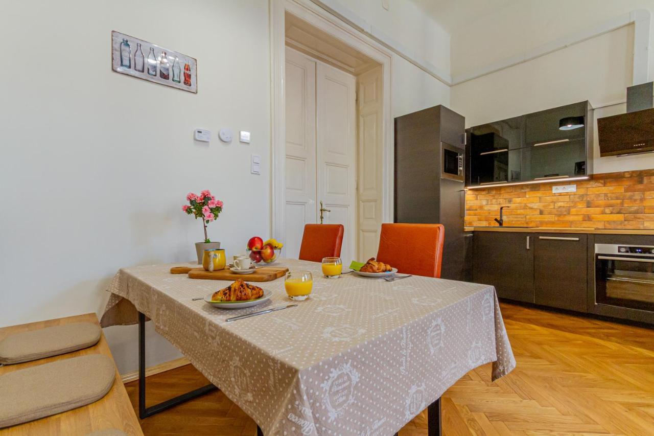 Supercentral Boutique Suite ブダペスト エクステリア 写真